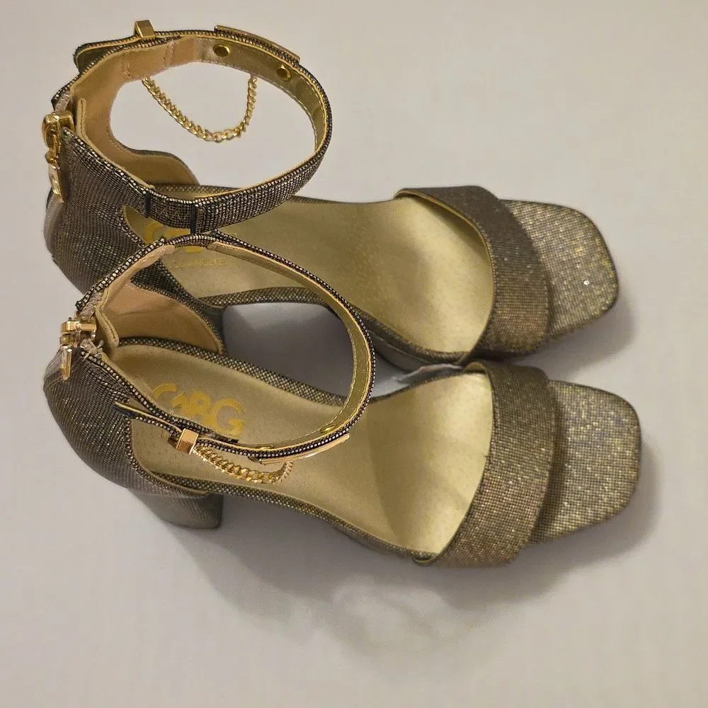 BRAND NEW GBG LOS ANGELES WOMENS PLATFORM OPEN TOE SANDALS G1